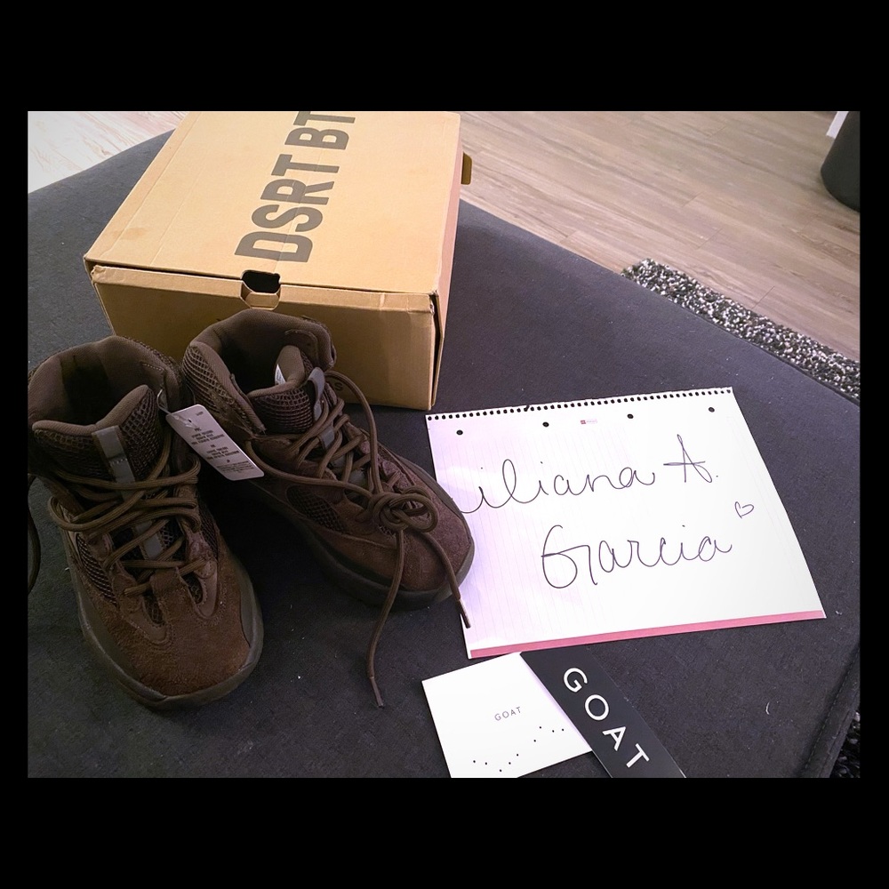 YEEZY DESERT BOOT in OIL